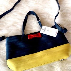 Harveys Snow White Mini Streamline  Crossbody